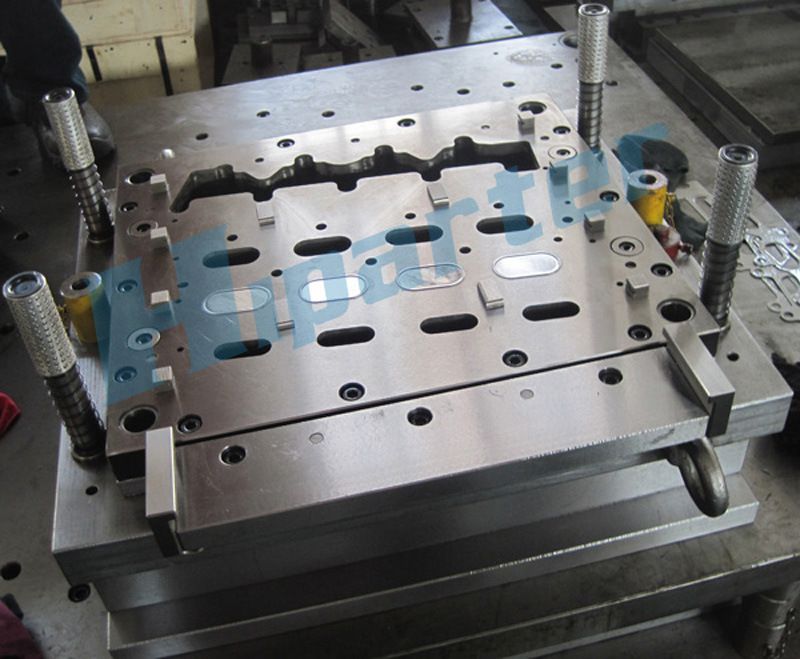 汽車沖壓模具